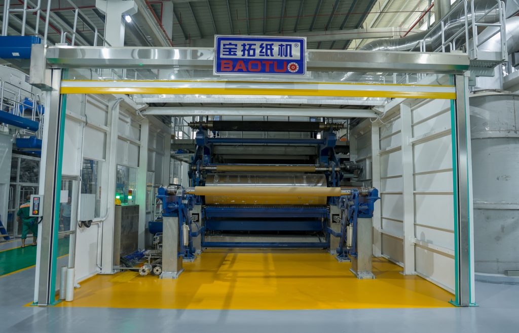 Fourdrinier paper machine with 2850 mm width operating at Tan Thuan Phat Paper