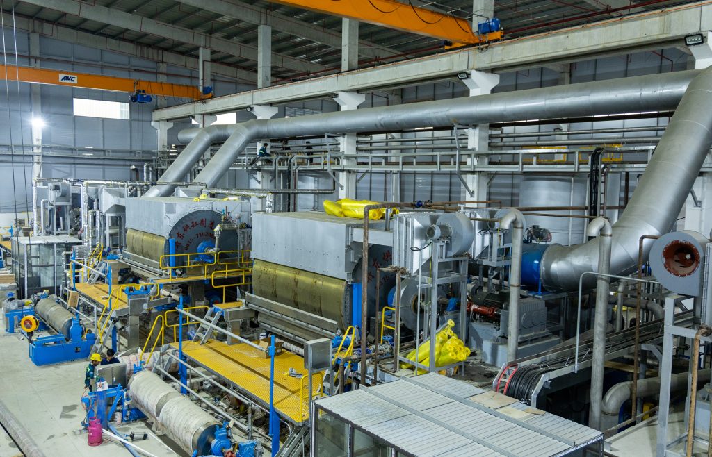 Cylinder paper machine with width 3600 mm operating at Tan Thuan Phat Paper